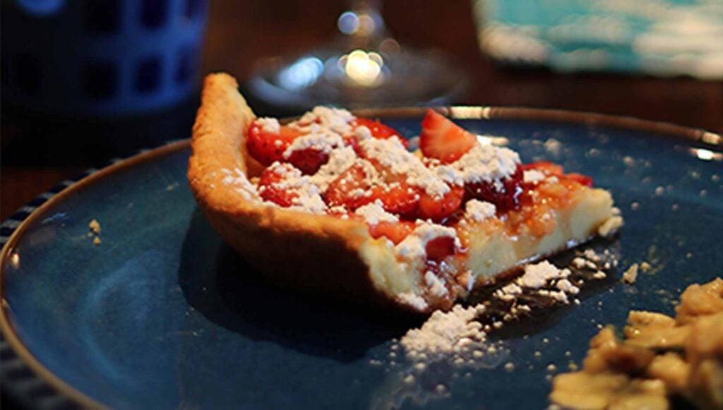 Dutch Strawberry Pancake